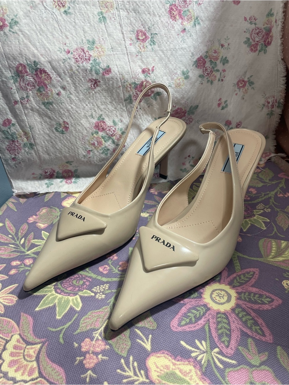 GoodPrada Cream Patent Leather Pointed Slingback Heels